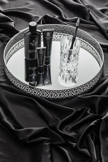 Whitening oral care black silk 1